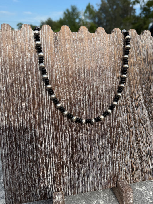 8mm Navajo Pearl, Black Onyx 18”