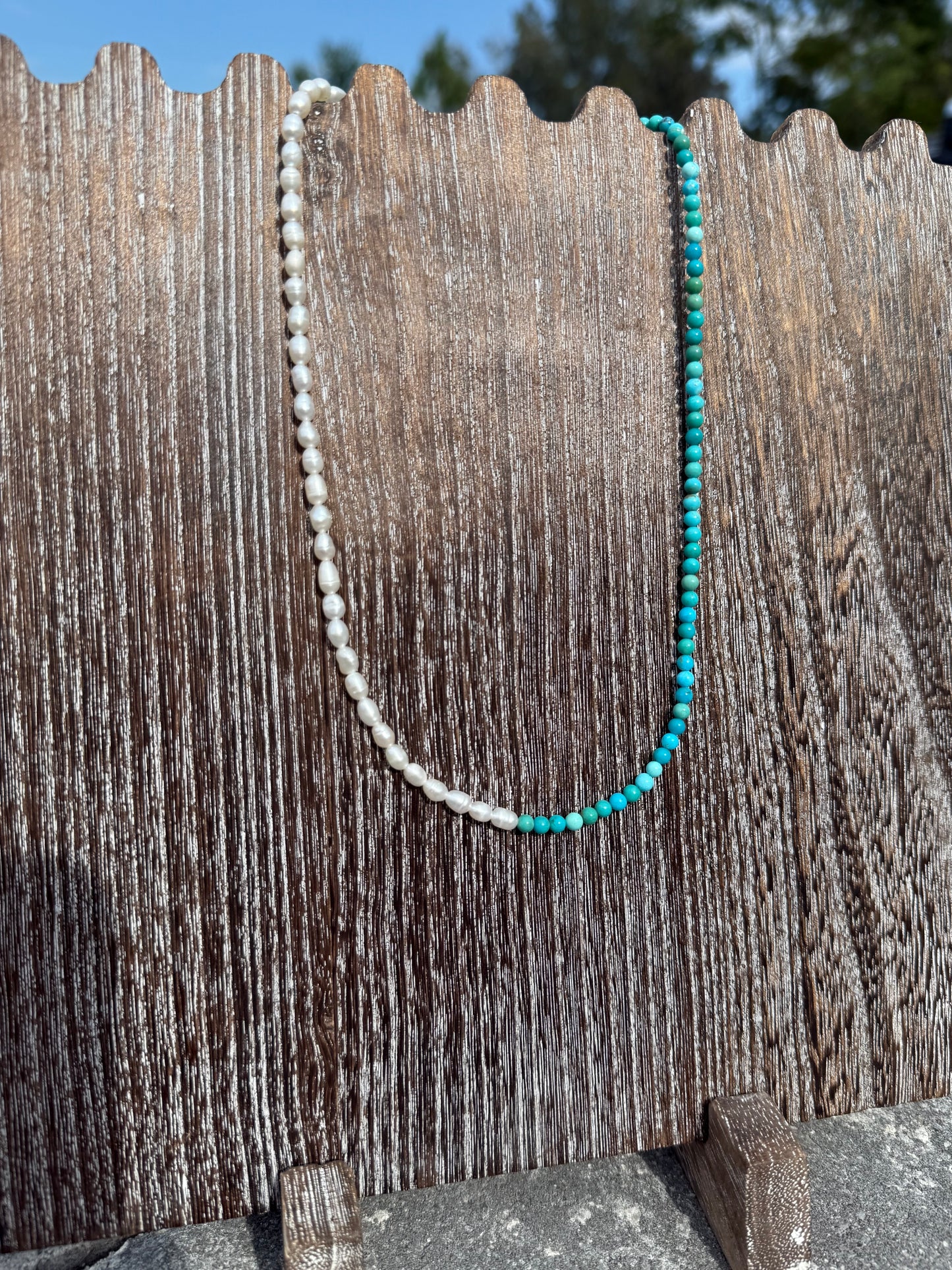 4mm Kingman Turquoise, Mother of Pearl 18"