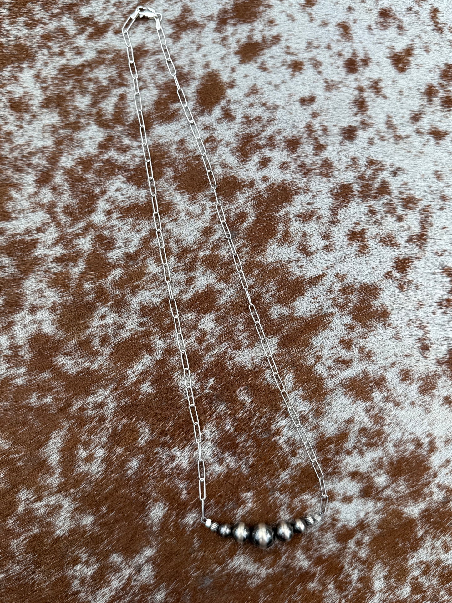 Navajo Pearl Graduated Bar Necklace 20"